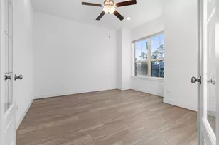 1215 Tallow Park Ln, Pinehurst, TX 77362 - Photo 9