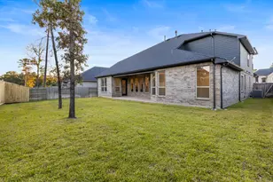 1215 Tallow Park Ln, Pinehurst, TX 77362 - Photo 23