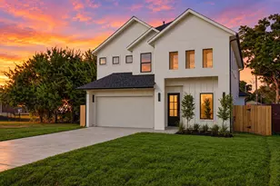 114 S Carroll St, Houston, TX 77571 - Photo 1