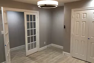 10667 Hazelhurst Dr E, Houston, TX 77043 - Photo 23