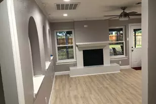 10667 Hazelhurst Dr E, Houston, TX 77043 - Photo 7