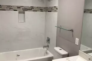 10667 Hazelhurst Dr E, Houston, TX 77043 - Photo 29
