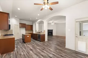 162 W Heritage Mill Cir, Tomball, TX 77375 - Photo 9