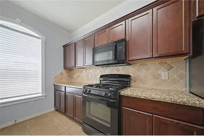 6915 Appomattox Drive, College Station, TX 77845 - Photo 13