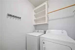 6915 Appomattox Dr, College Station, TX 77845 - Photo 17