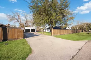 125 Broadmore Dr, Fresno, TX 77545 - Photo 7