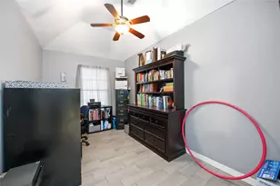 125 Broadmore Dr, Fresno, TX 77545 - Photo 15