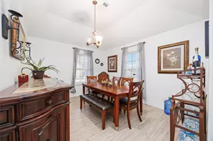 125 Broadmore Dr, Fresno, TX 77545 - Photo 11