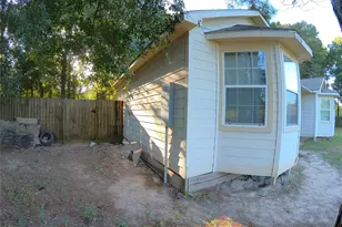 298 County Road 3410, Cleveland, TX 77327 - Photo 9