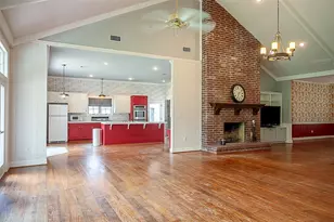 4665 Iron Oaks Dr, Beaumont, TX 77713 - Photo 7