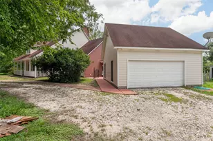 4665 Iron Oaks Dr, Beaumont, TX 77713 - Photo 29