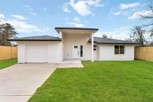 9226 Grady St, Houston, TX 77016 - Photo 3