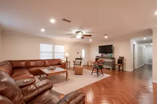 11620 Fostoria Rd, Cleveland, TX 77328 - Photo 3