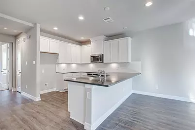 11014 Crescent Light Way, Houston, TX 77043 - Photo 5