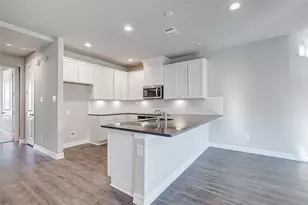11014 Cres Light Way, Houston, TX 77043 - Photo 5