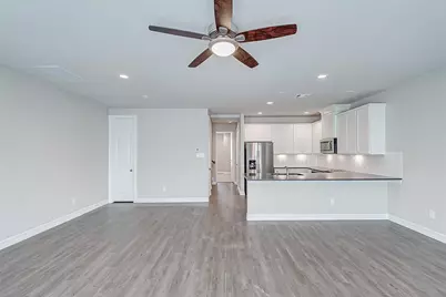 11014 Crescent Light Way, Houston, TX 77043 - Photo 3