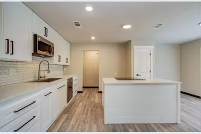 712 Player Court, Conroe, TX 77302 - Photo 9