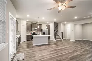8209 Rising Stream Dr, Houston, TX 77063 - Photo 11