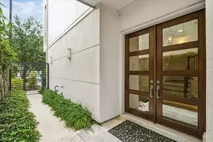1526 Vermont St, Houston, TX 77006 - Photo 5