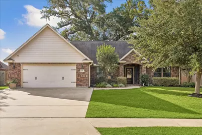 105 Blue Jay Drive, Richwood, TX 77566 - Photo 1