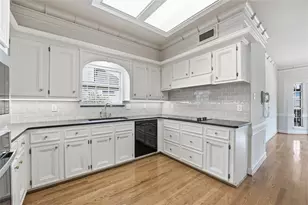 2714 Rustic Woods Dr, Kingwood, TX 77345 - Photo 11