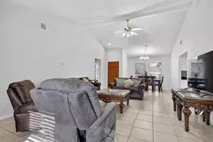 10111 Hibernia Dr, Houston, TX 77088 - Photo 5