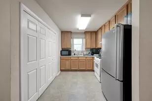 805 Webb St, Conroe, TX 77301 - Photo 11