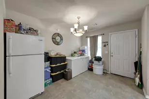 805 Webb St, Conroe, TX 77301 - Photo 9