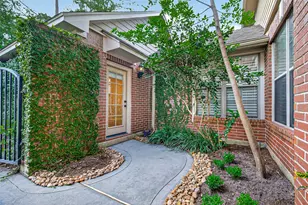 10 Mirror Ridge Dr, The Woodlands, TX 77382 - Photo 5