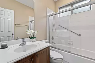 10 Mirror Ridge Dr, The Woodlands, TX 77382 - Photo 37