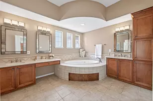 10 Mirror Ridge Dr, The Woodlands, TX 77382 - Photo 25