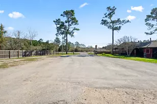 6830 S Hwy 35, Alvin, TX 77511 - Photo 23