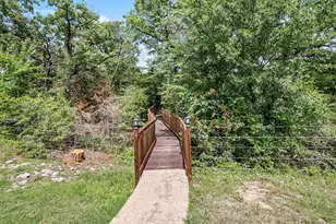 17899 Saddle Creek Dr, College Station, TX 77845 - Photo 11
