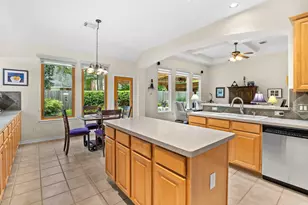 122 S Evangeline Oaks Cir, The Woodlands, TX 77384 - Photo 11