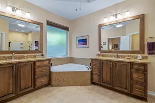 122 S Evangeline Oaks Cir, The Woodlands, TX 77384 - Photo 17