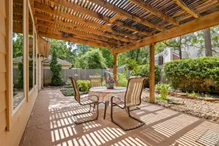122 S Evangeline Oaks Cir, The Woodlands, TX 77384 - Photo 27