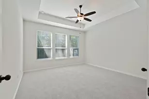 143 Scarlet Maple Ct, Conroe, TX 77318 - Photo 11