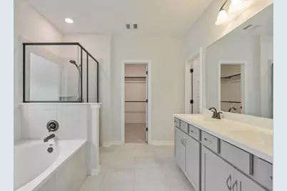 143 Scarlet Maple Court, Conroe, TX 77318 - Photo 11