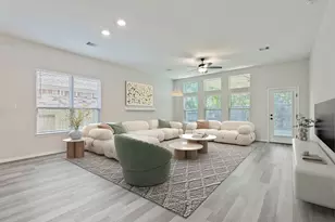 143 Scarlet Maple Ct, Conroe, TX 77318 - Photo 5