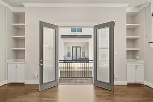 882 Wakefield Dr, Houston, TX 77018 - Photo 11