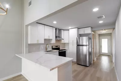 2830 Bay Oaks Harbor Drive, Baytown, TX 77523 - Photo 5