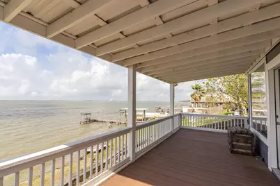 2830 Bay Oaks Harbor Drive, Baytown, TX 77523 - Photo 13