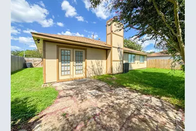 39 Oak Harbor Drive, Houston, TX 77062 - Photo 29