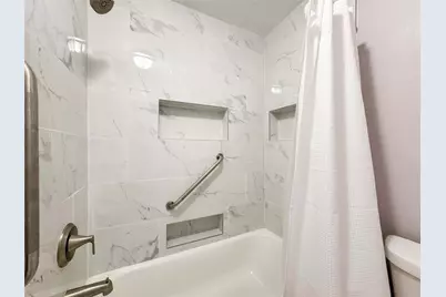 39 Oak Harbor Drive, Houston, TX 77062 - Photo 25