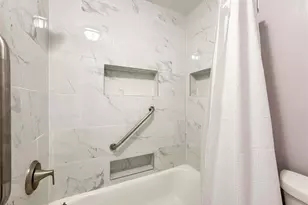 39 Oak Harbor Dr, Houston, TX 77062 - Photo 25