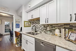 444 N Post Oak Ln, Houston, TX 77024 - Photo 15