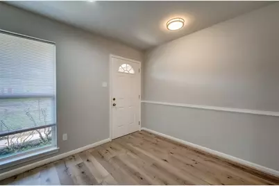 5451 Loch Lomond Drive, Houston, TX 77096 - Photo 7