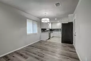 5451 Loch Lomond Dr, Houston, TX 77096 - Photo 17