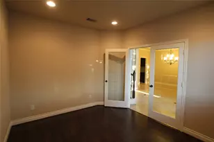1995 Biscayne Lake Dr, Pearland, TX 77584 - Photo 3