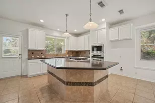 17303 Village Breeze Dr, Tomball, TX 77377 - Photo 9